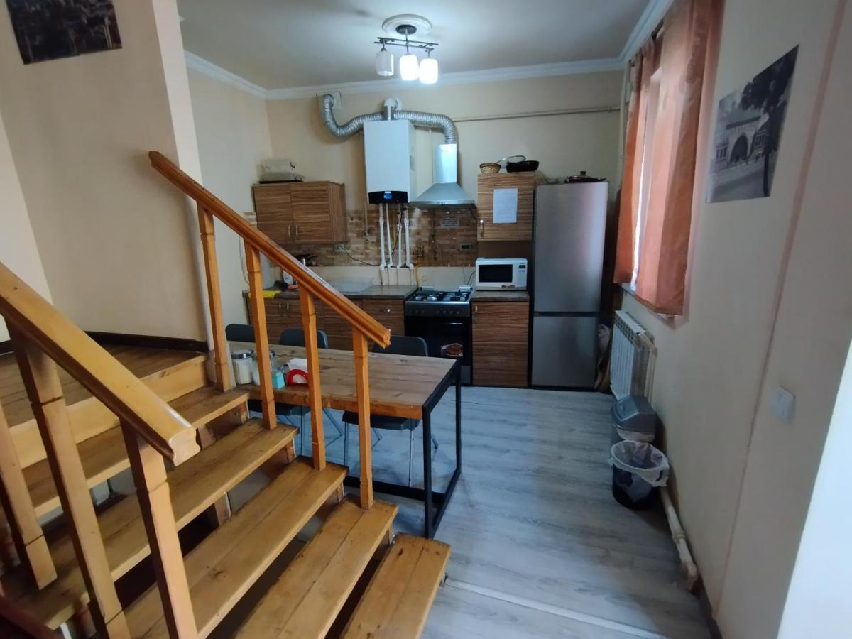 Wooden_Room_Hostel Ереван Экстерьер фото