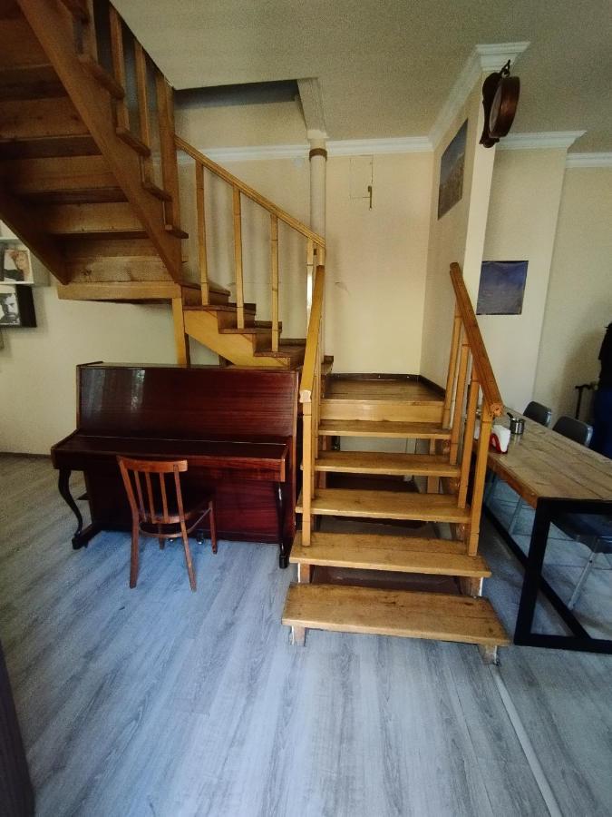 Wooden_Room_Hostel Ереван Экстерьер фото